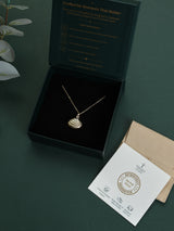 Gold Scallop Shell Pendant Necklace - TOSSIDO