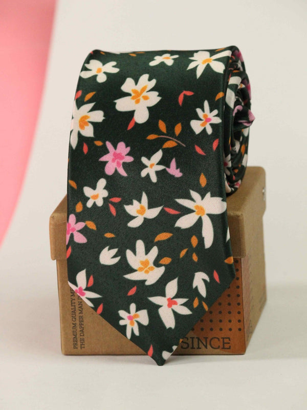 Flowering Your Way Necktie - TOSSIDO