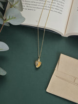 Gold Conch Shell Pendant Necklace - TOSSIDO
