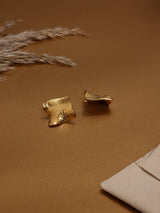 Gold Crackle Square Stud Earrings - TOSSIDO