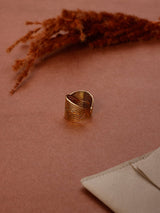 Gold Crisscross Band Adjustable Ring - TOSSIDO