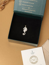 Gold Seahorse Pendant - TOSSIDO