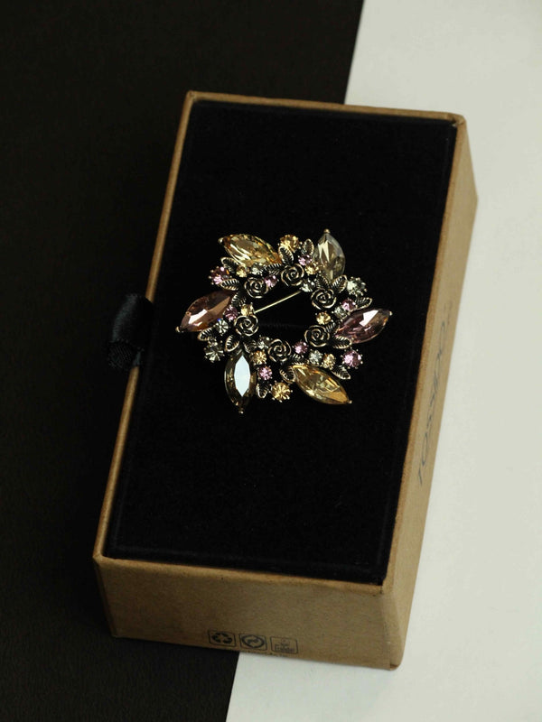 Golden Roses Brooch - TOSSIDO