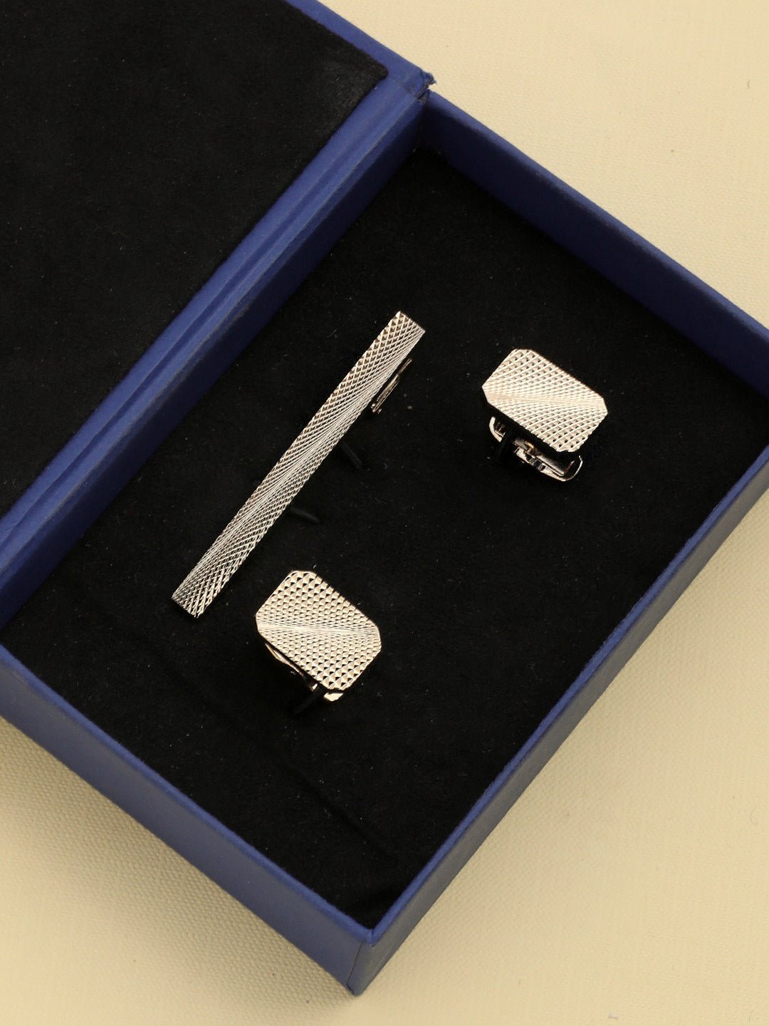 Golden Tie bar & Cufflink Set | Tossido