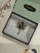 Golden Vintage Crown Brooch - TOSSIDO