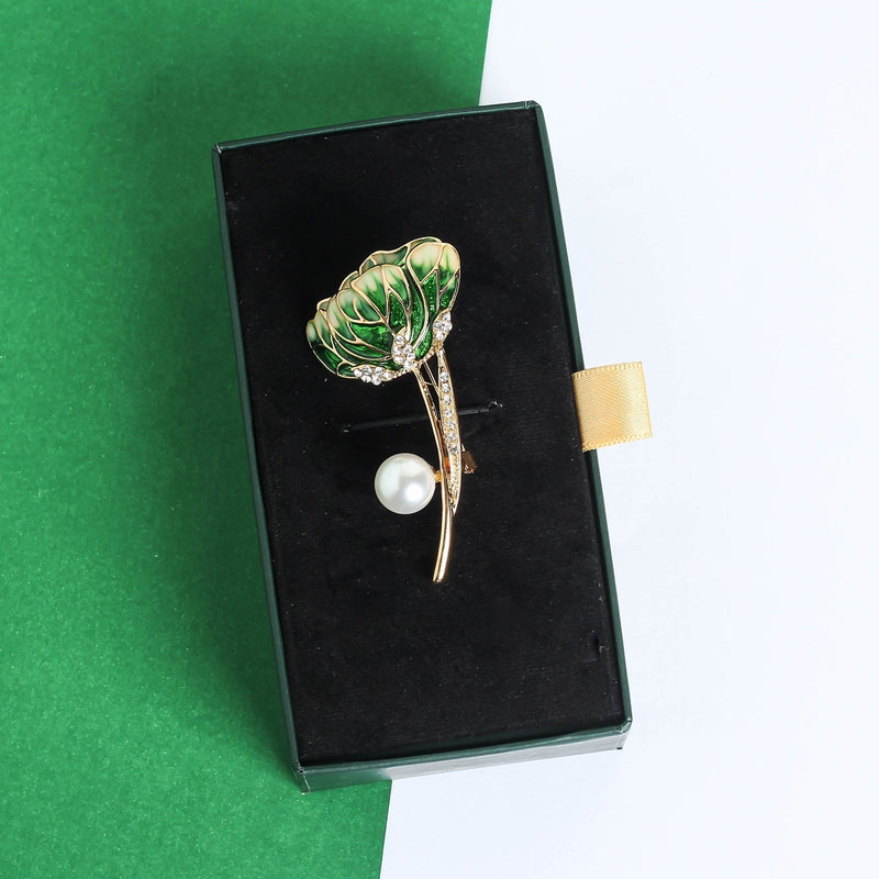 Green Lotus Brooch - TOSSIDO