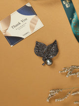 Grey Petals Brooch - TOSSIDO