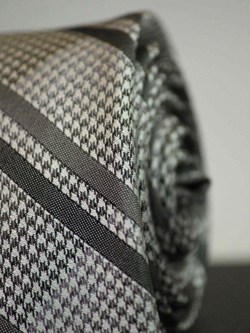 Grey Stripe Woven Silk Necktie - TOSSIDO