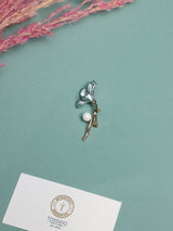 Icy Blue Blossom Pearl Brooch - TOSSIDO