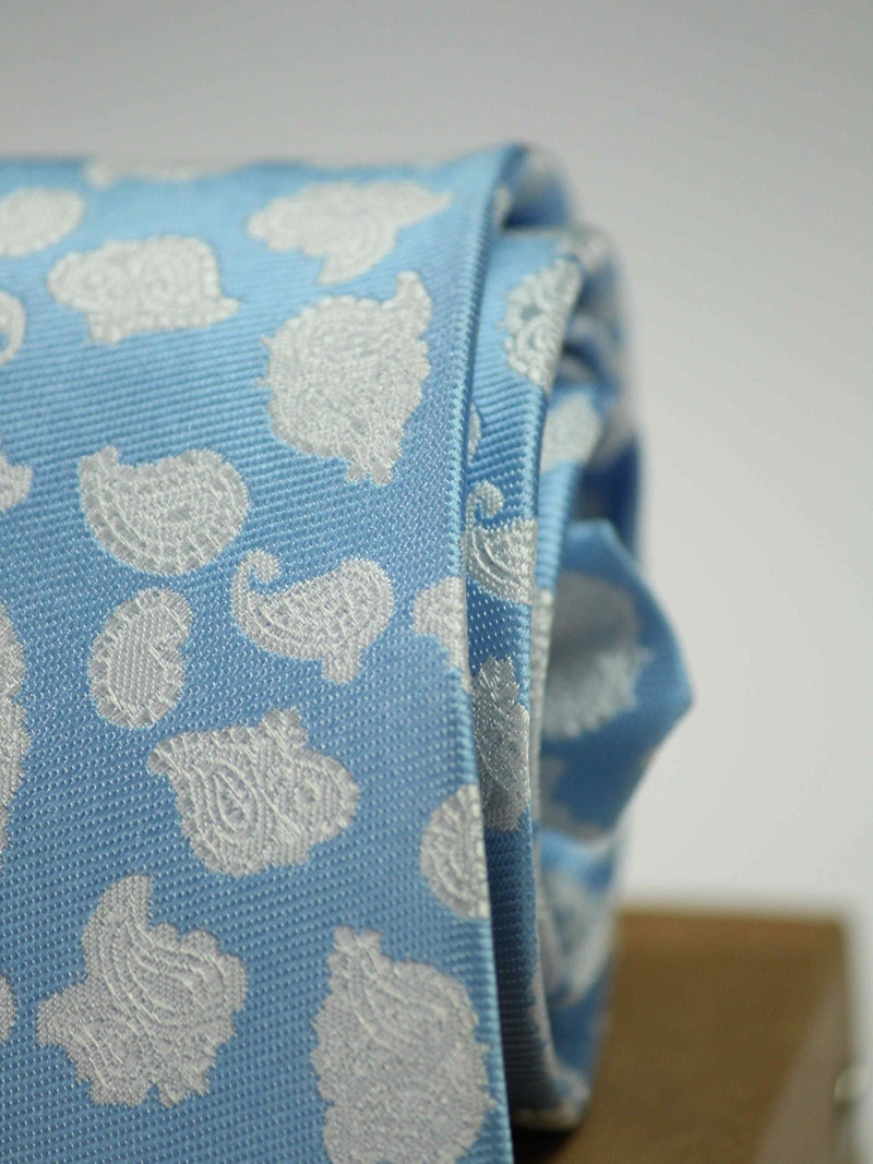 Light Blue Paisley Necktie - TOSSIDO