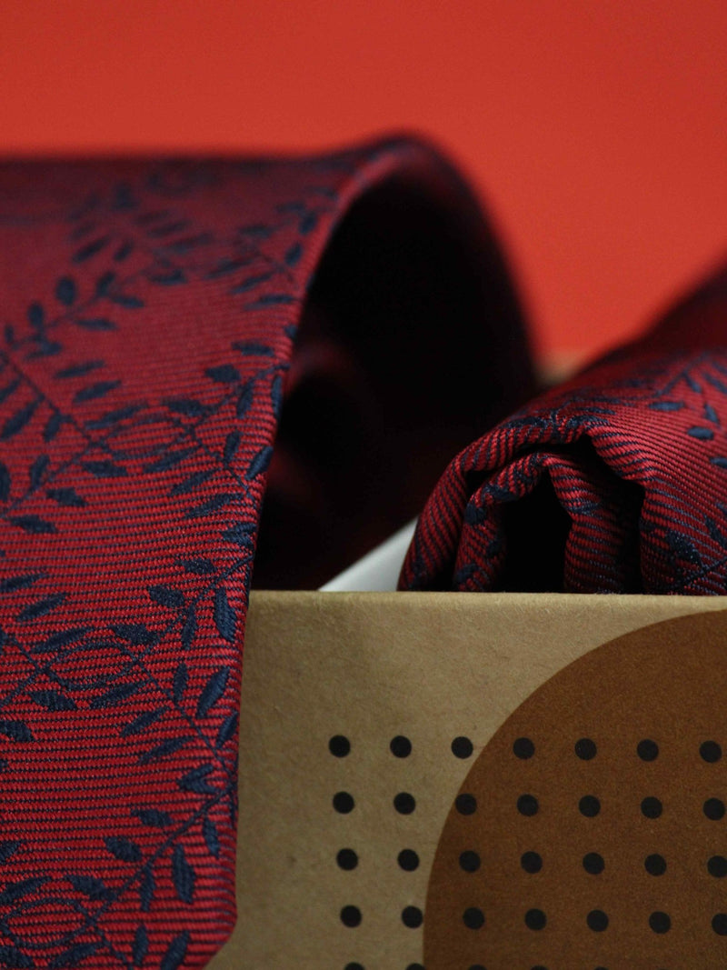 Maroon Floral Necktie & Pocket Square Giftset - TOSSIDO