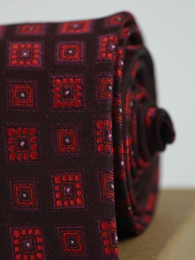 Maroon Geometrics Polyester Necktie - TOSSIDO