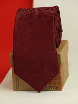 Maroon paisley necktie in woven microfiber, close-up