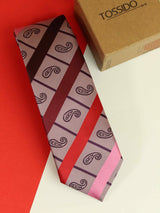 Maroon paisley necktie in woven microfiber, close-up