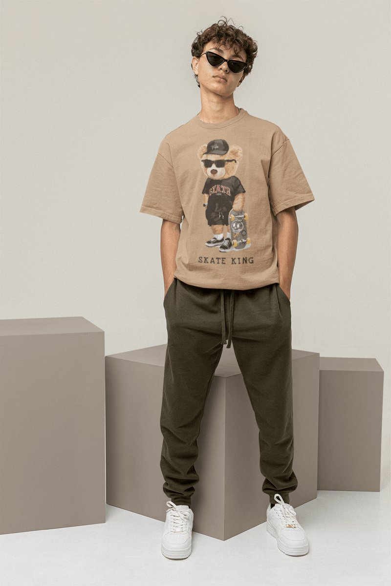 Teddy Skate King: Street Style Oversized Tee