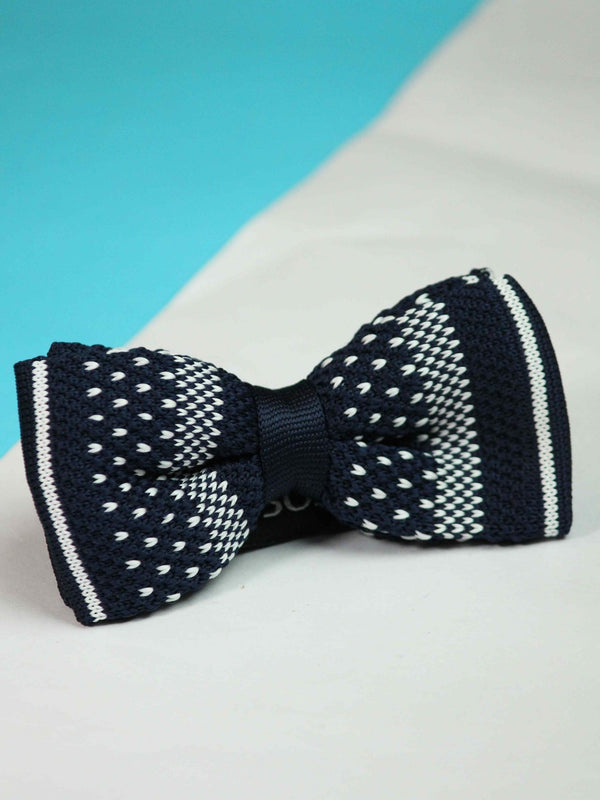 Navy Blue Base with White Geometric Pattern Knitted Bow Tie - TOSSIDO