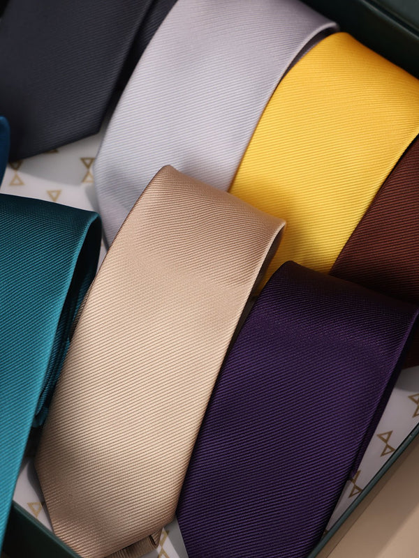 Nine Shades of Elegance - TOSSIDO