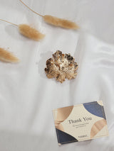 Pearl in Orange Flower Brooch - TOSSIDO