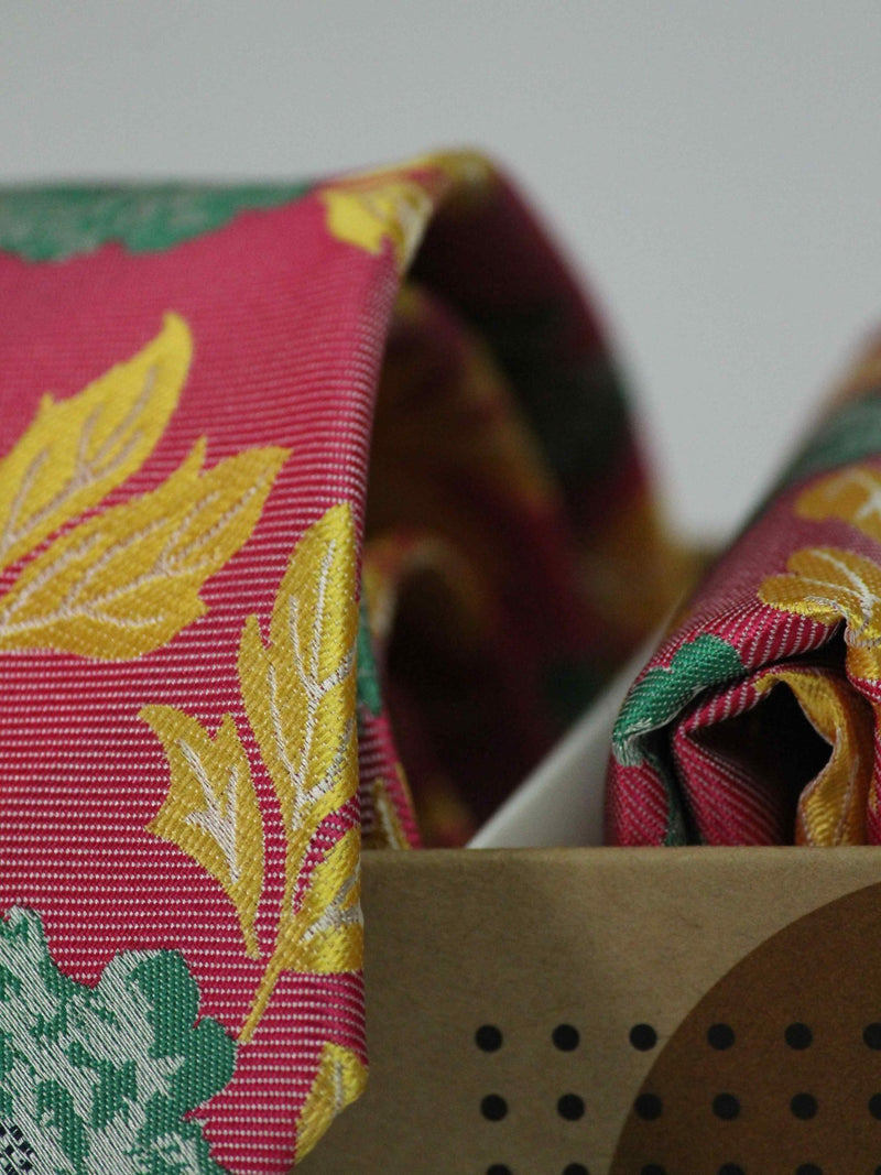 Pink Floral Necktie & Pocket Square Giftset - TOSSIDO