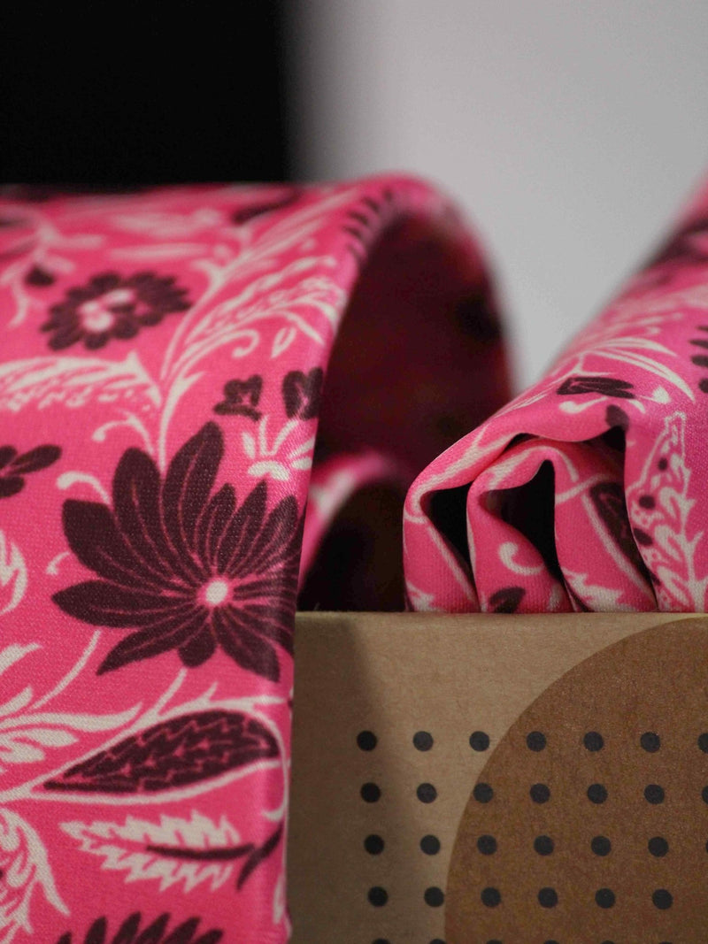 Pink Paisley Printed Necktie and Pocket Square Set - TOSSIDO