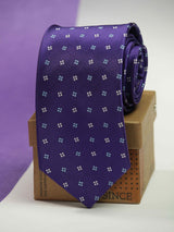 Purple geometric necktie in woven microfiber, close-up