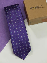 Purple geometric necktie in woven microfiber, flat lay