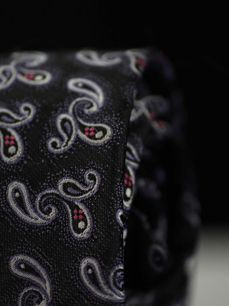 Purple Paisley Necktie - TOSSIDO