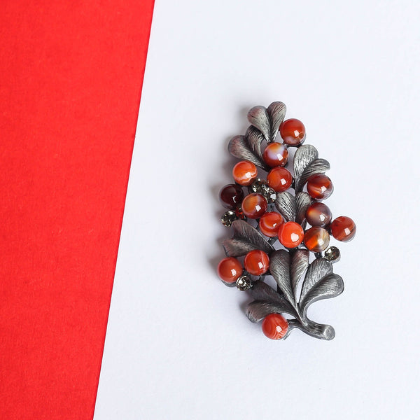 Red Beads Floral Brooch - TOSSIDO