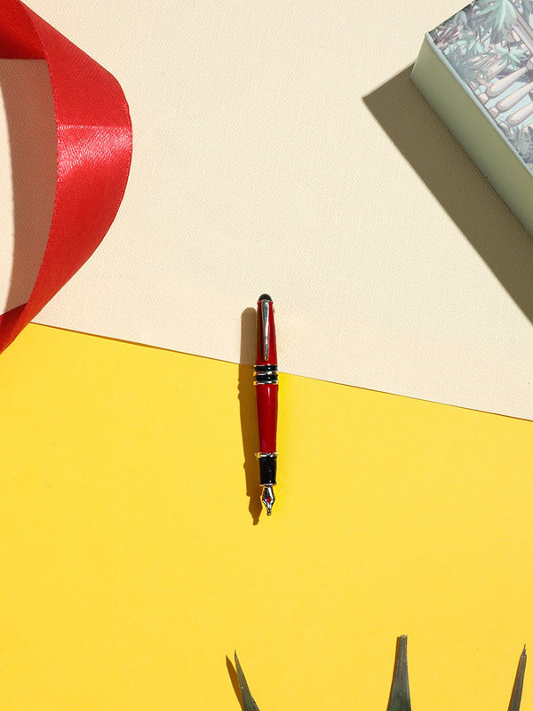 Red Fountain Pen Brooch - TOSSIDO