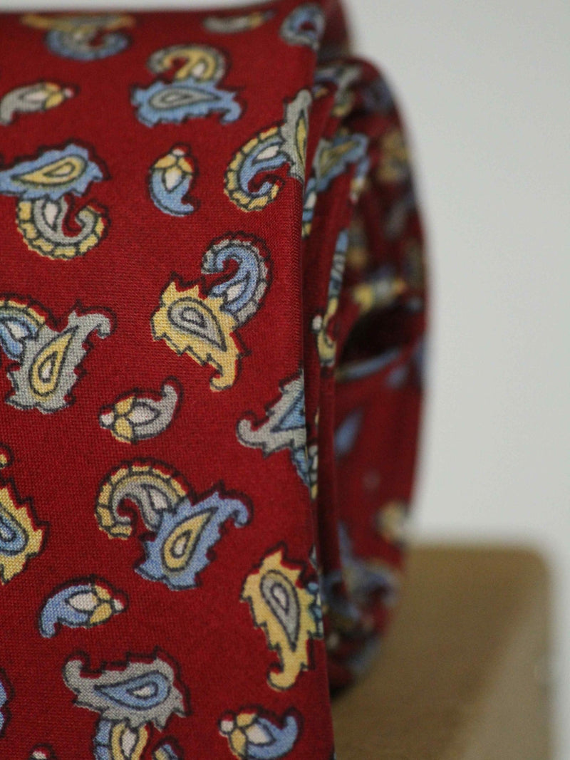 Red Paisley Printed Silk Necktie - TOSSIDO