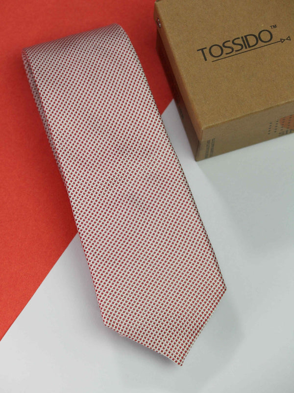 Red Salve Geometric Silk Necktie - TOSSIDO