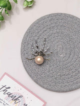 Regal Pearl Spider Brooch - TOSSIDO