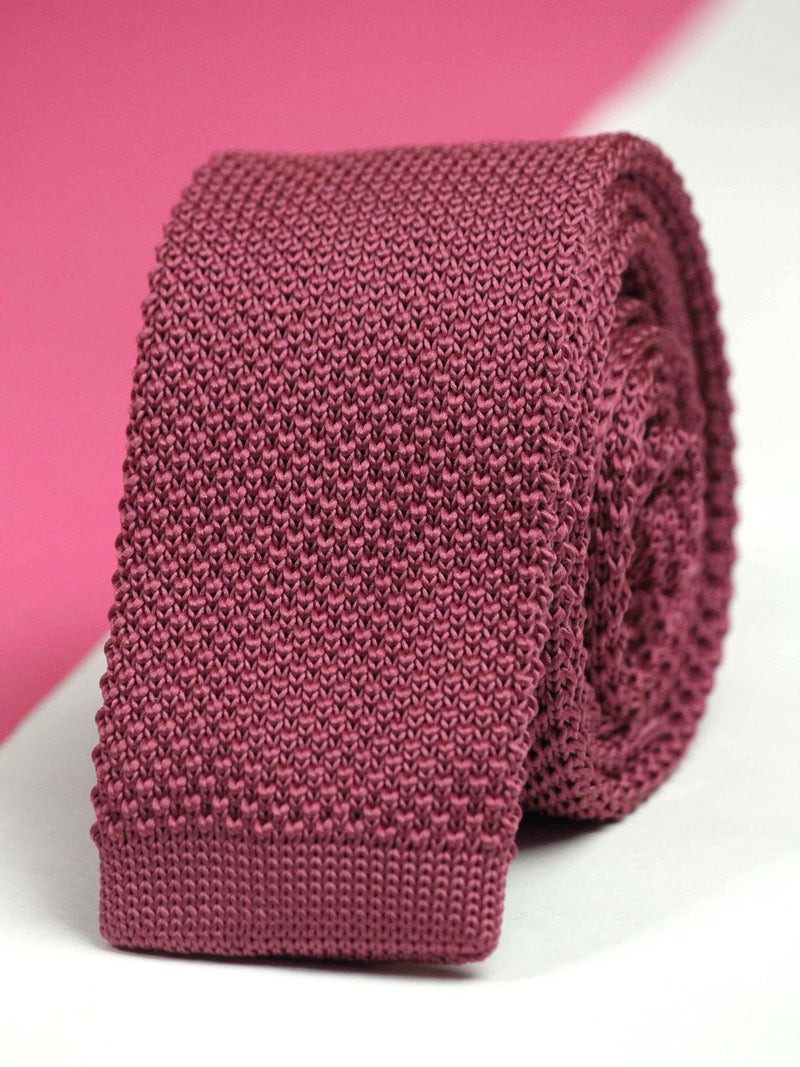 Rogue Pink Solid Knitted Necktie - TOSSIDO