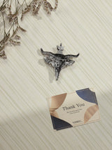 Silver Bull Brooch - TOSSIDO