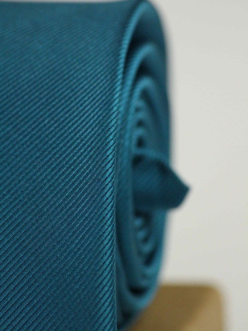 Skyalike Solid Necktie - TOSSIDO
