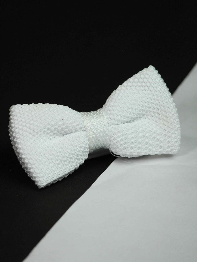Solid White Knitted Bow Tie - TOSSIDO