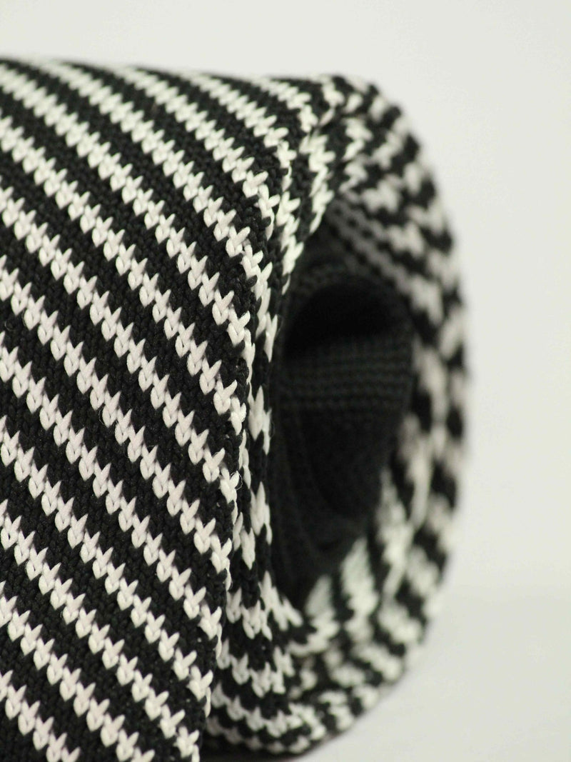Tangy Knitted Necktie - TOSSIDO