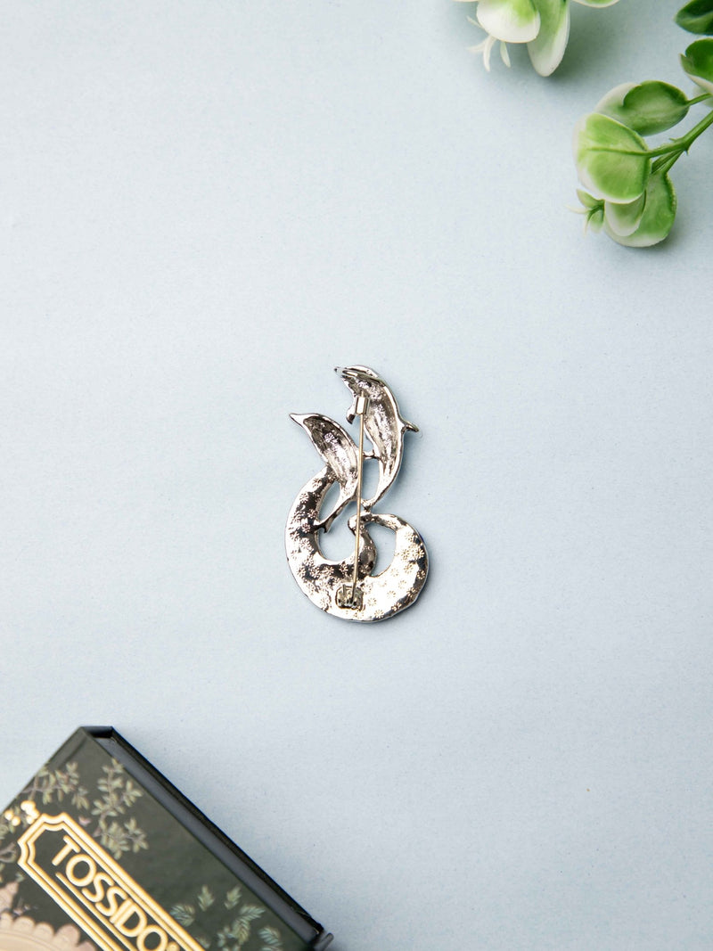 Twin Dolphin Wave Brooch - TOSSIDO