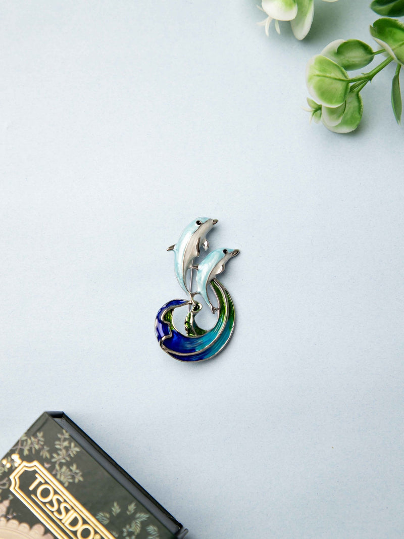 Twin Dolphin Wave Brooch - TOSSIDO