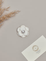 White Camellia Brooch - TOSSIDO
