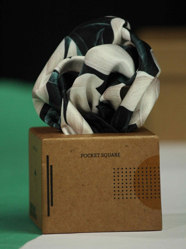 White Floral Pocket Square - TOSSIDO