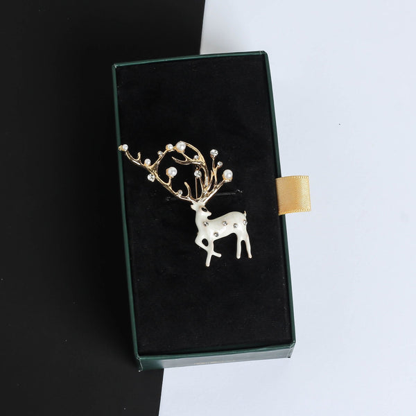 White Stag Brooch - TOSSIDO
