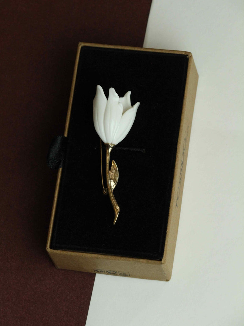 White Tulip Brooch - TOSSIDO