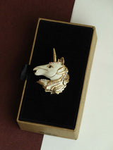 White Unicorn Brooch - TOSSIDO
