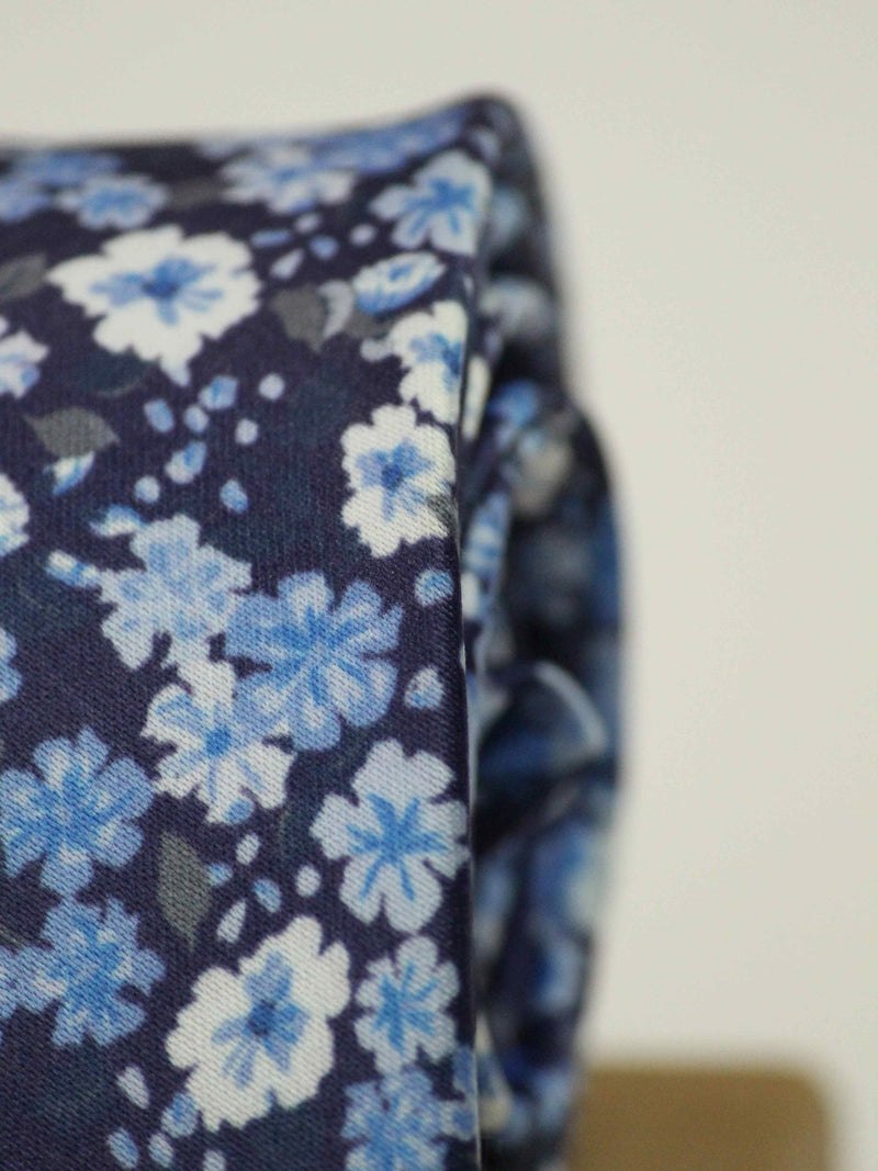 Winter Wonderland Necktie - TOSSIDO
