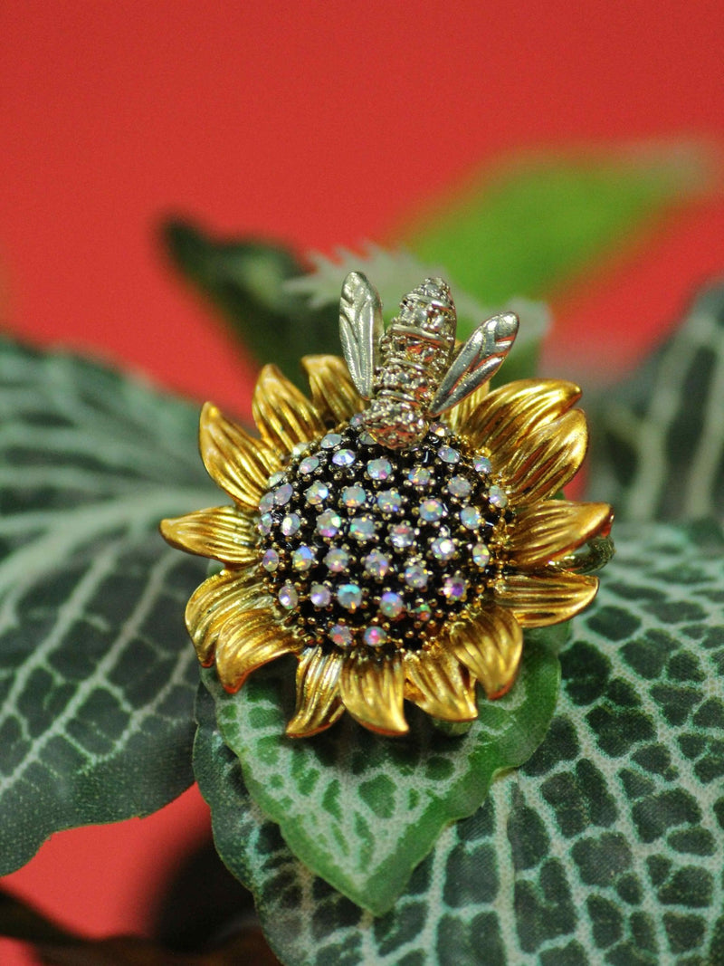 Yellow Metal Bee & Sunflower Brooch - TOSSIDO