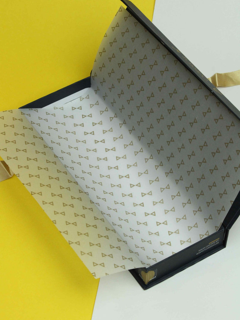 Yellow Paisley Woven Silk Necktie - TOSSIDO