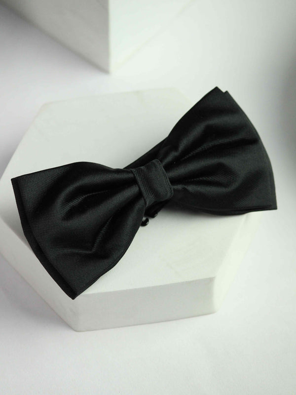 Black Pre-knotted Bowtie