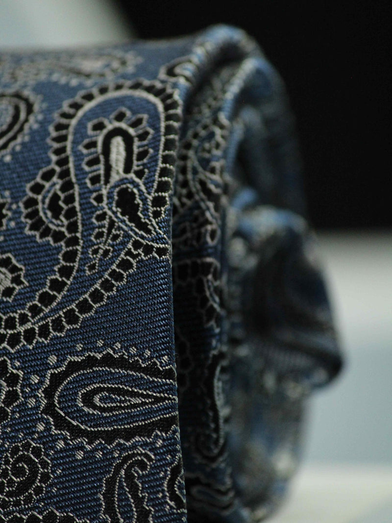 Blue Paisley Handmade Silk Necktie - TOSSIDO