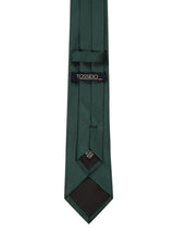Green solid necktie in woven microfiber, knot detail